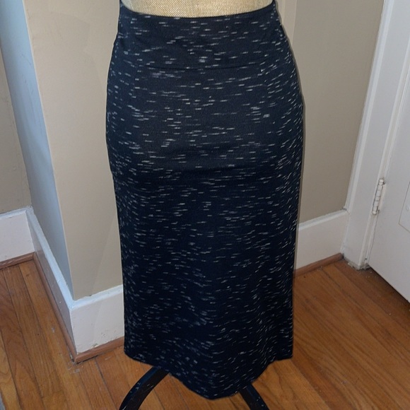 Faux Wrap Pull On Black White Almost Maxi Skirt - Picture 4 of 6